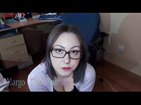 ❤️ Секси девојка со наочари длабоко го цица дилдото на камерата ️ Порно на порно mk.bassaniluigi.ru ❤